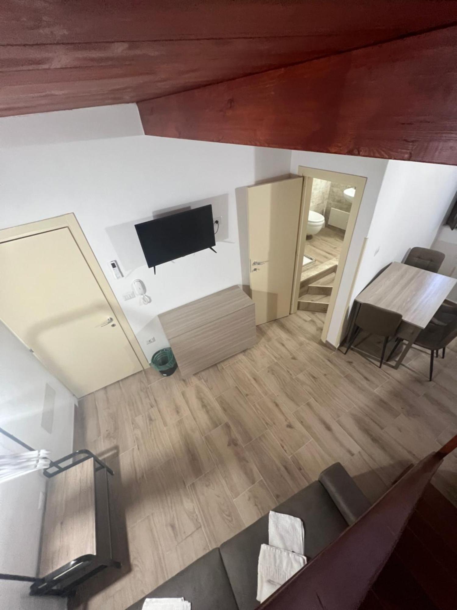 Station Rooms37 Sassari Eksteriør bilde