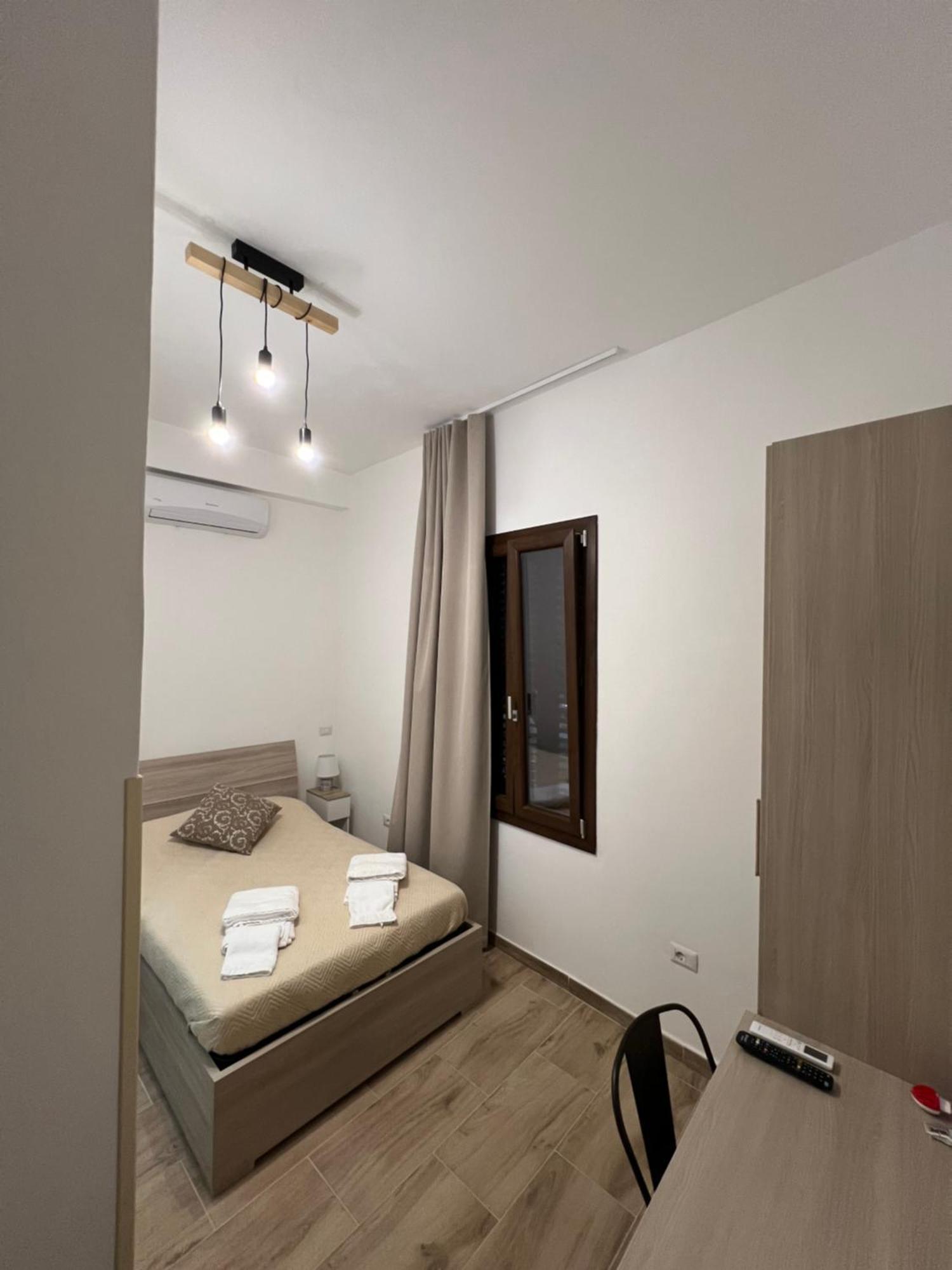 Station Rooms37 Sassari Eksteriør bilde