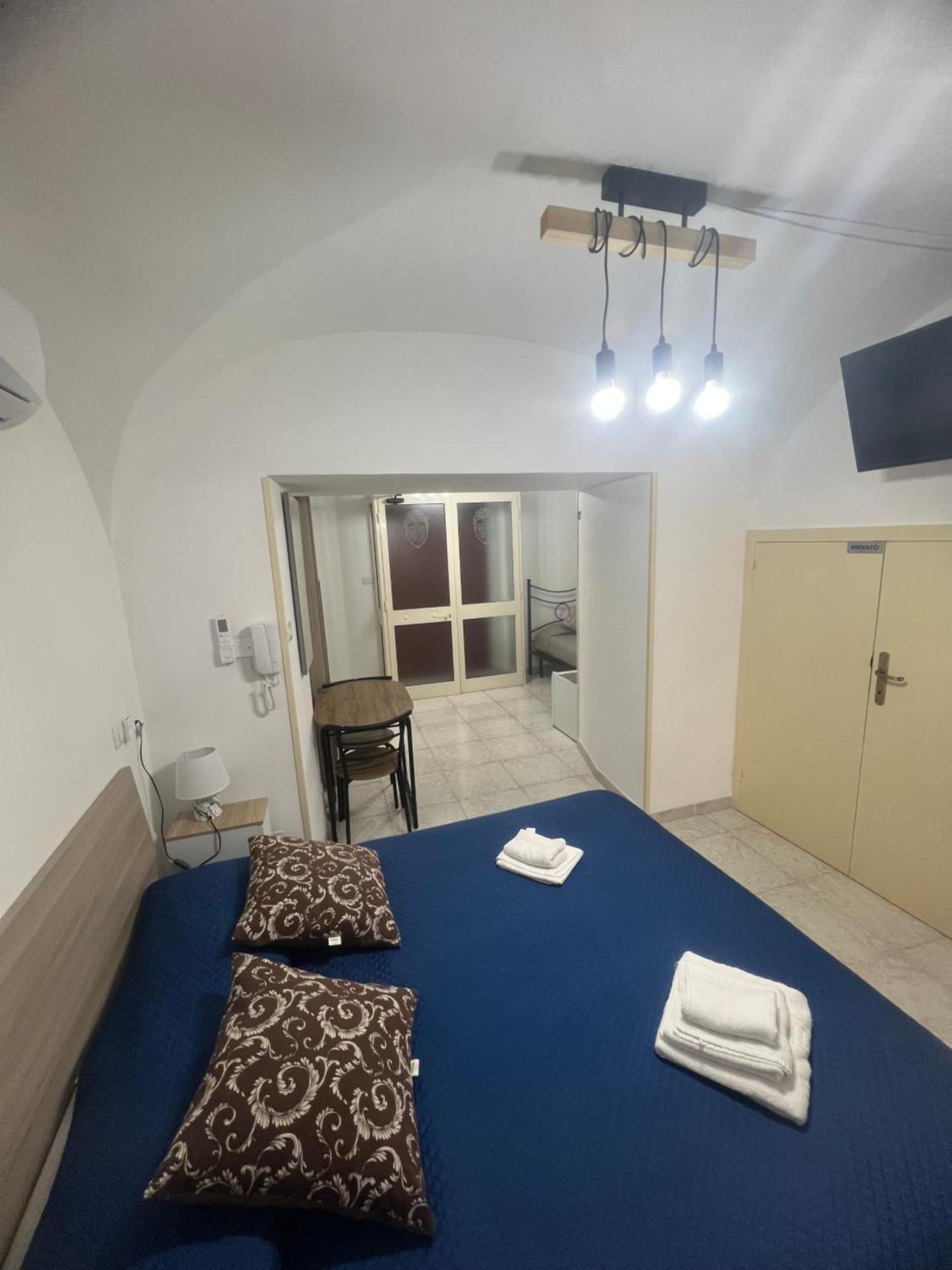 Station Rooms37 Sassari Eksteriør bilde